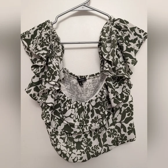 Dynamite Short sleeve ruffle sweetheart top - Picture 4 of 7